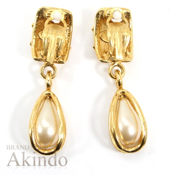 シャネル スイング イヤリング ココマーク パール ヴィンテージ 95’ イヤリング フェイクパール GP ゴールド レディース 美品 CHANEL シャネル スイング イヤリング ココマーク パール ヴィンテージ 95’ イヤリング フェイクパール GP ゴールド レディース 美品 CHANEL