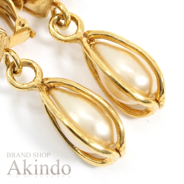 シャネル スイング イヤリング ココマーク パール ヴィンテージ 95’ イヤリング フェイクパール GP ゴールド レディース 美品 CHANEL シャネル スイング イヤリング ココマーク パール ヴィンテージ 95’ イヤリング フェイクパール GP ゴールド レディース 美品 CHANEL