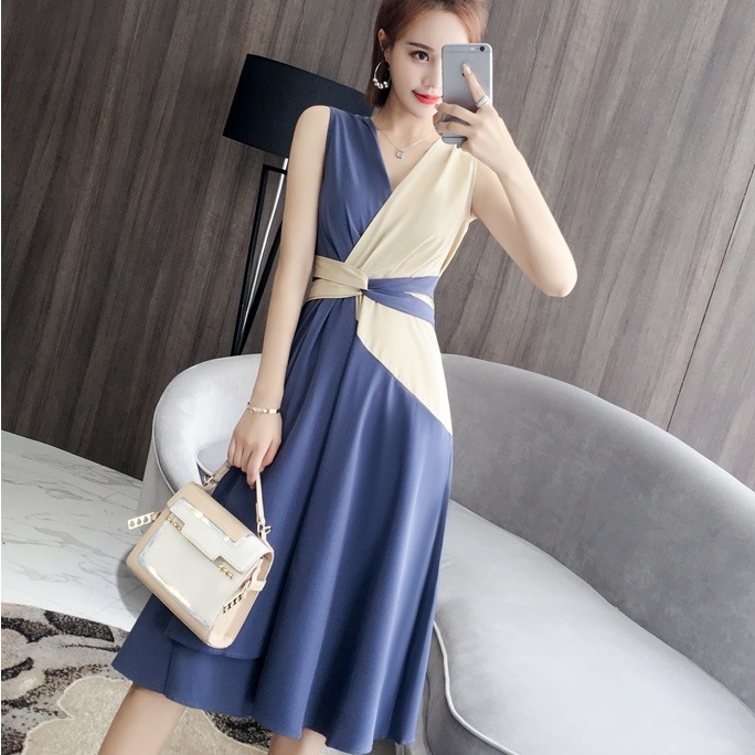 ワンピース フレアワンピース 膝下 ミモレ ミモレ丈 袖なし ノースリーブ Vネック ウエストマーク ウエストリボン バックリボン 前開き かわいい 大人可愛い 大人 上品 おしゃれ お洒落 ワンピース フレアワンピース 膝下 ミモレ ミモレ丈 袖なし ノースリーブ Vネック ウエストマーク ウエストリボン バックリボン 前開き かわいい 大人可愛い 大人 上品 おしゃれ お洒落