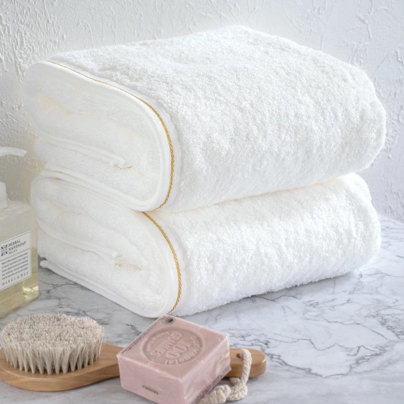 【メガ割で34%OFF!9/12まで】今治タオル バスタオル 2枚セット ブリアン タオル (宅配) 日本製 ホテルタイプ まとめ買い ゴールドライン 金糸 ふわふわ 【メガ割で34%OFF!9/12まで】今治タオル バスタオル 2枚セット ブリアン タオル (宅配) 日本製 ホテルタイプ まとめ買い ゴールドライン 金糸 ふわふわ