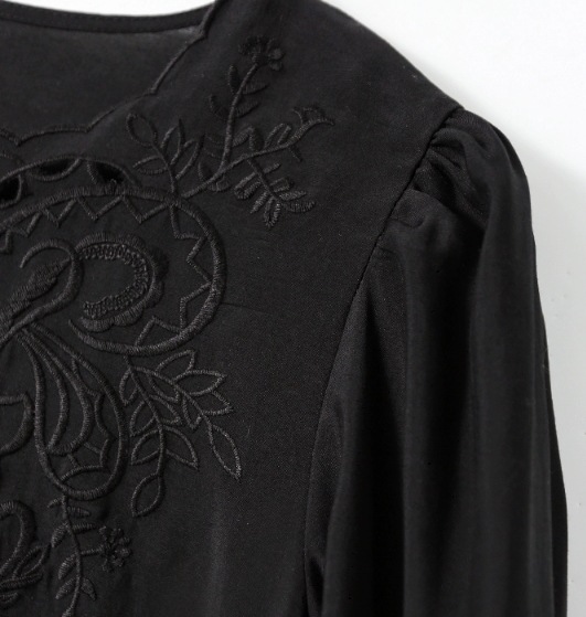 アンティーク調 トップス シャツ 袖なし 長袖 ラウンドネック 刺繍 フリル かわいい 大人可愛い きれいめ シンプル 大人 上品 おしゃれ お洒落 大人女子 キュート ガーリー エレガント とろみ感 アンティーク調 トップス シャツ 袖なし 長袖 ラウンドネック 刺繍 フリル かわいい 大人可愛い きれいめ シンプル 大人 上品 おしゃれ お洒落 大人女子 キュート ガーリー エレガント とろみ感