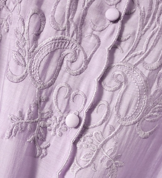 アンティーク調 トップス シャツ 袖なし 長袖 ラウンドネック 刺繍 フリル かわいい 大人可愛い きれいめ シンプル 大人 上品 おしゃれ お洒落 大人女子 キュート ガーリー エレガント とろみ感 アンティーク調 トップス シャツ 袖なし 長袖 ラウンドネック 刺繍 フリル かわいい 大人可愛い きれいめ シンプル 大人 上品 おしゃれ お洒落 大人女子 キュート ガーリー エレガント とろみ感