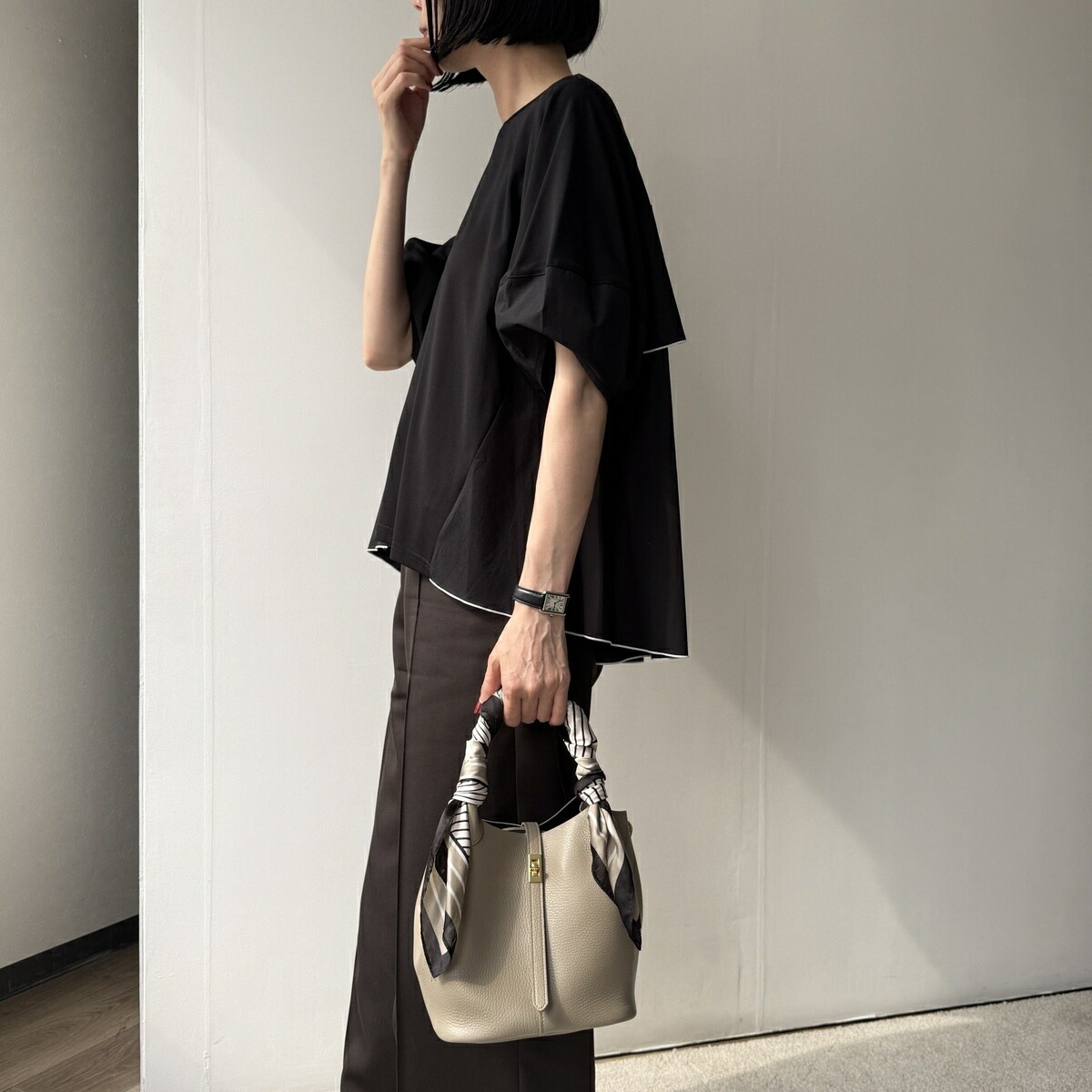 VIOLAdORO ヴィオラドーロ ハンドバッグ TRERO トレロ V-1573 レディース Wフェイスレザー ショルダーバッグ クロスボディ 鞄 カラー3色 【mega】 VIOLAdORO ヴィオラドーロ ハンドバッグ TRERO トレロ V-1573 レディース Wフェイスレザー ショルダーバッグ クロスボディ 鞄 カラー3色 【mega】