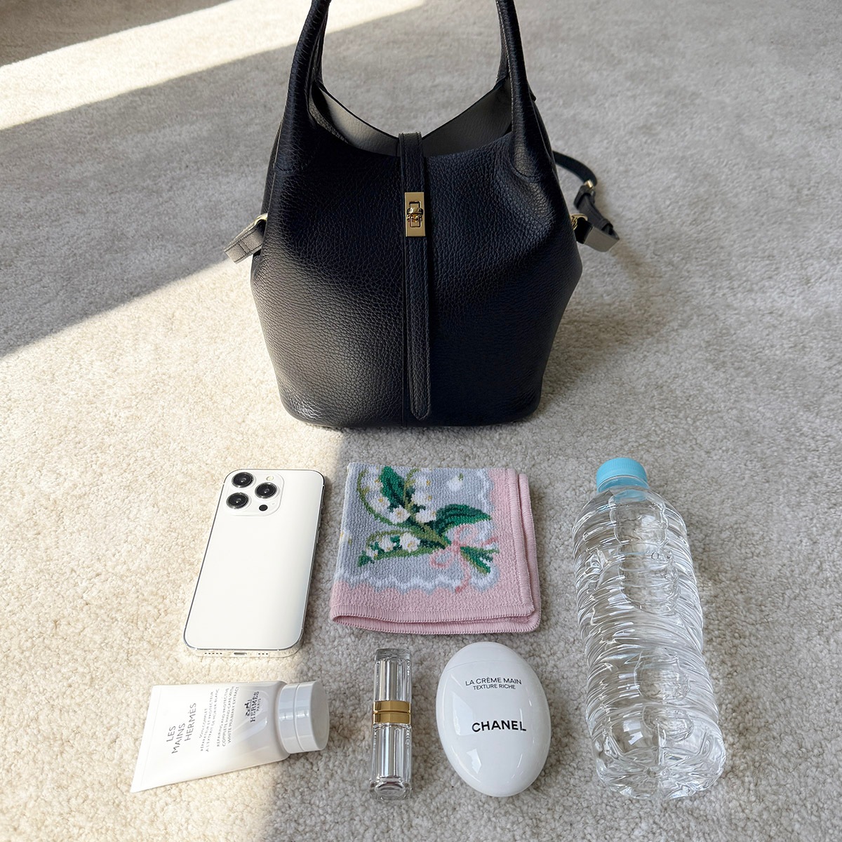 VIOLAdORO ヴィオラドーロ ハンドバッグ TRERO トレロ V-1573 レディース Wフェイスレザー ショルダーバッグ クロスボディ 鞄 カラー3色 【mega】 VIOLAdORO ヴィオラドーロ ハンドバッグ TRERO トレロ V-1573 レディース Wフェイスレザー ショルダーバッグ クロスボディ 鞄 カラー3色 【mega】