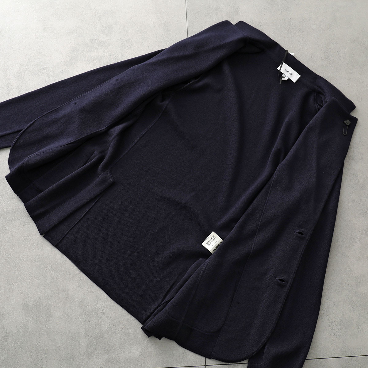 LARDINI ラルディーニ ニットジャケット IVLJM56 IV63000 メンズ カーディガン シングルブレスト サイドベンツ ラペルピン 2B カラー6 LARDINI ラルディーニ ニットジャケット IVLJM56 IV63000 メンズ カーディガン シングルブレスト サイドベンツ ラペルピン 2B カラー6