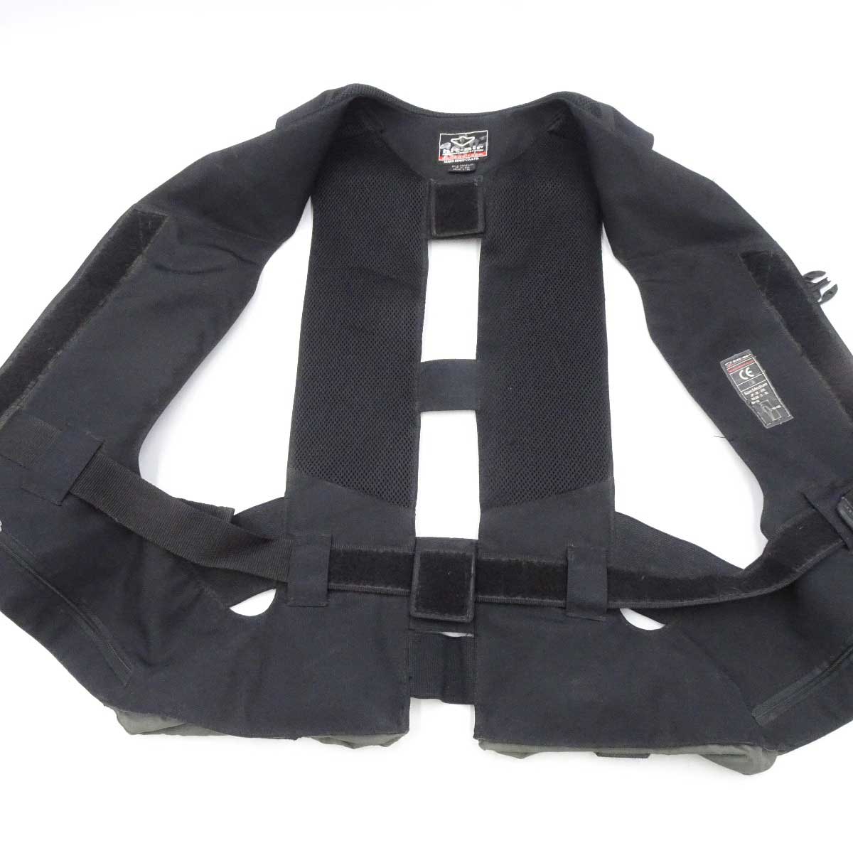 【中古】ヒットエアー 乗馬用 一体型エアバッグ H-model H-M プロテクター M-2XL ブラック hit-air 乗馬 馬術 【中古】ヒットエアー 乗馬用 一体型エアバッグ H-model H-M プロテクター M-2XL ブラック hit-air 乗馬 馬術