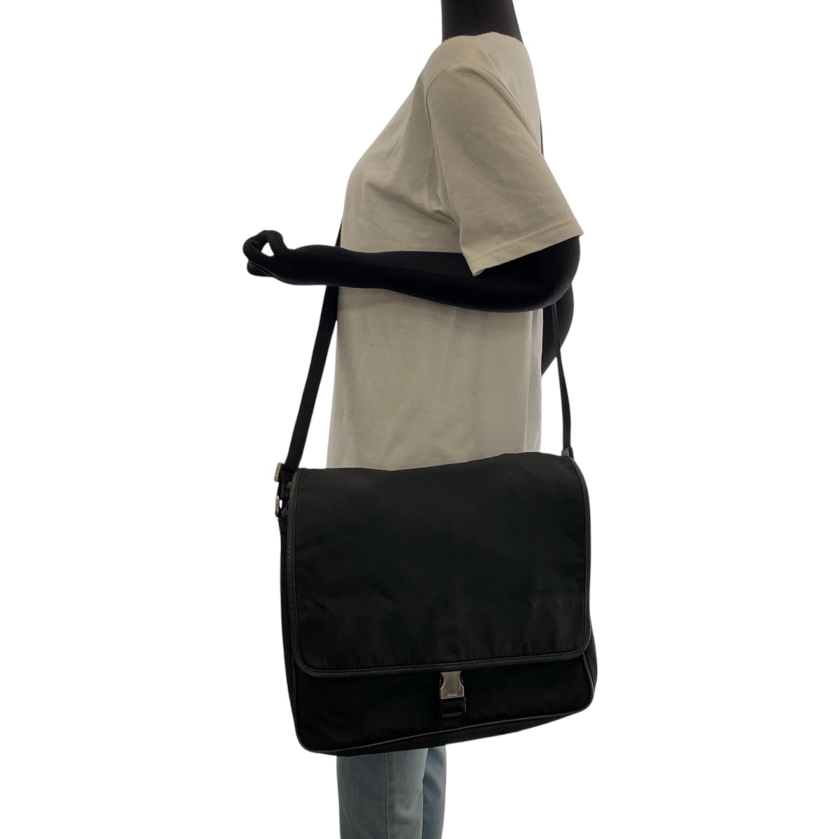 テスート 三角ロゴプレート ブラック 黒 シルバー金具 ナイロン V166 ショルダーバッグ メッセンジャーバッグ レディース 501387 テスート 三角ロゴプレート ブラック 黒 シルバー金具 ナイロン V166 ショルダーバッグ メッセンジャーバッグ レディース 501387