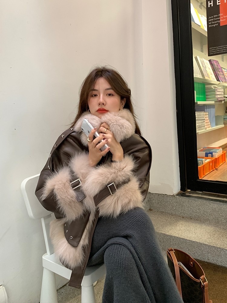 AWアウター新作 おしゃれ 気質 ジャケット アウター 厚手 裏起毛ファッション 防寒カジュア コート 皮毛一体 ライダース AWアウター 裏起毛ファッション AWアウター新作 おしゃれ 気質 ジャケット アウター 厚手 裏起毛ファッション 防寒カジュア コート 皮毛一体 ライダース AWアウター 裏起毛ファッション