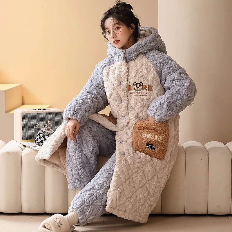 サンゴのベルベットの寝衣女性冬の新しい三層綿のパジャマフランネルのかわいい大きなサイズの保温家庭服 サンゴのベルベットの寝衣女性冬の新しい三層綿のパジャマフランネルのかわいい大きなサイズの保温家庭服