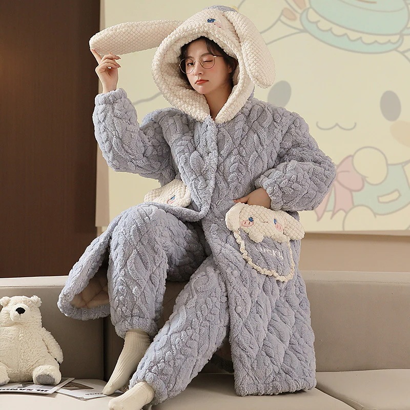 サンゴのベルベットの寝衣女性冬の新しい三層綿のパジャマフランネルのかわいい大きなサイズの保温家庭服 サンゴのベルベットの寝衣女性冬の新しい三層綿のパジャマフランネルのかわいい大きなサイズの保温家庭服