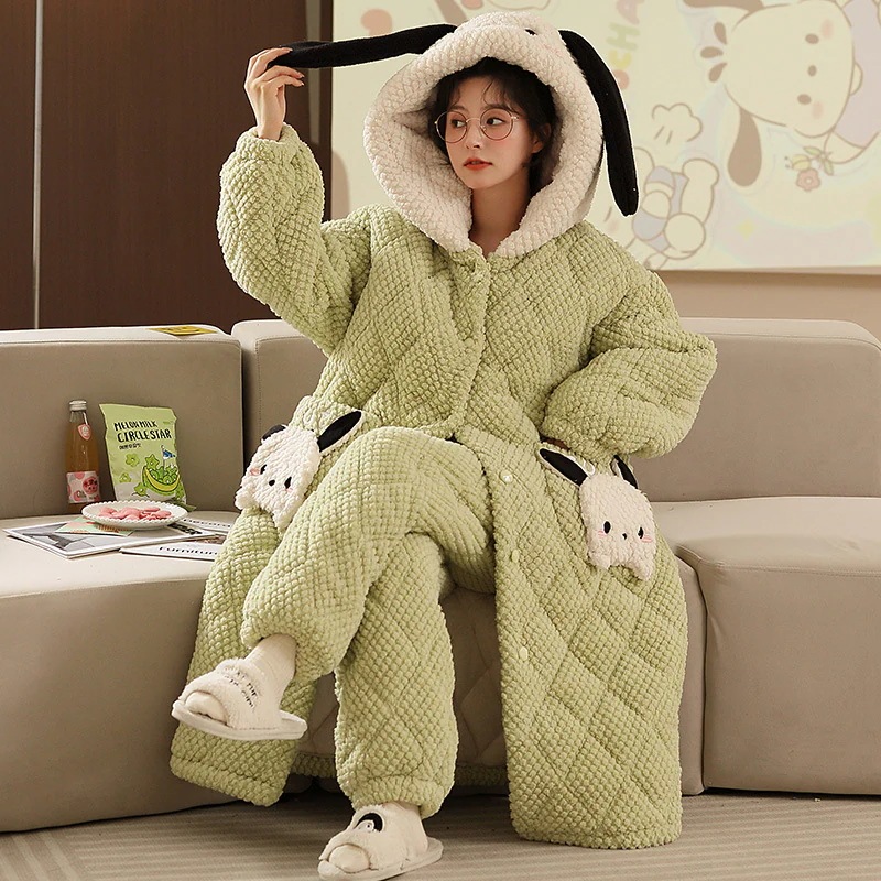 サンゴのベルベットの寝衣女性冬の新しい三層綿のパジャマフランネルのかわいい大きなサイズの保温家庭服 サンゴのベルベットの寝衣女性冬の新しい三層綿のパジャマフランネルのかわいい大きなサイズの保温家庭服