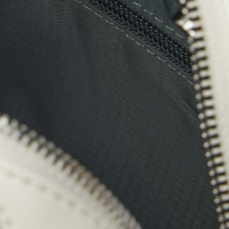 ラコステ レディース トップハンドルバッグ ローラ NF4973F55G Q51 ラコステ レディース トップハンドルバッグ ローラ NF4973F55G Q51