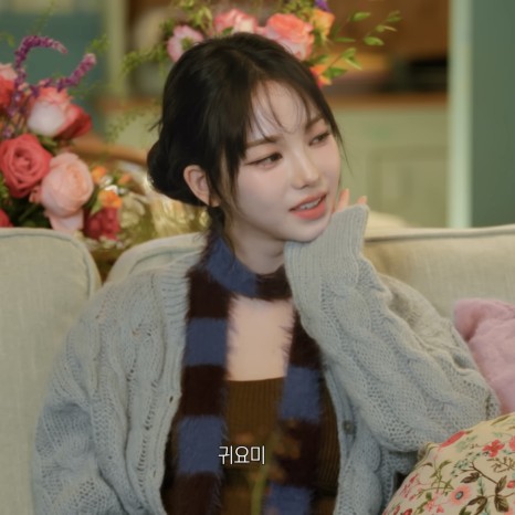 [エスパ カリナ 着用] 韓国限定/公式商品 MIXED STRIPE KNIT マフラー/韓国アイドル着用/ロングマフラー/ 韓国 マフラー/ マフラー 男女兼用/ ブランドマフラー/韓国 マフラー