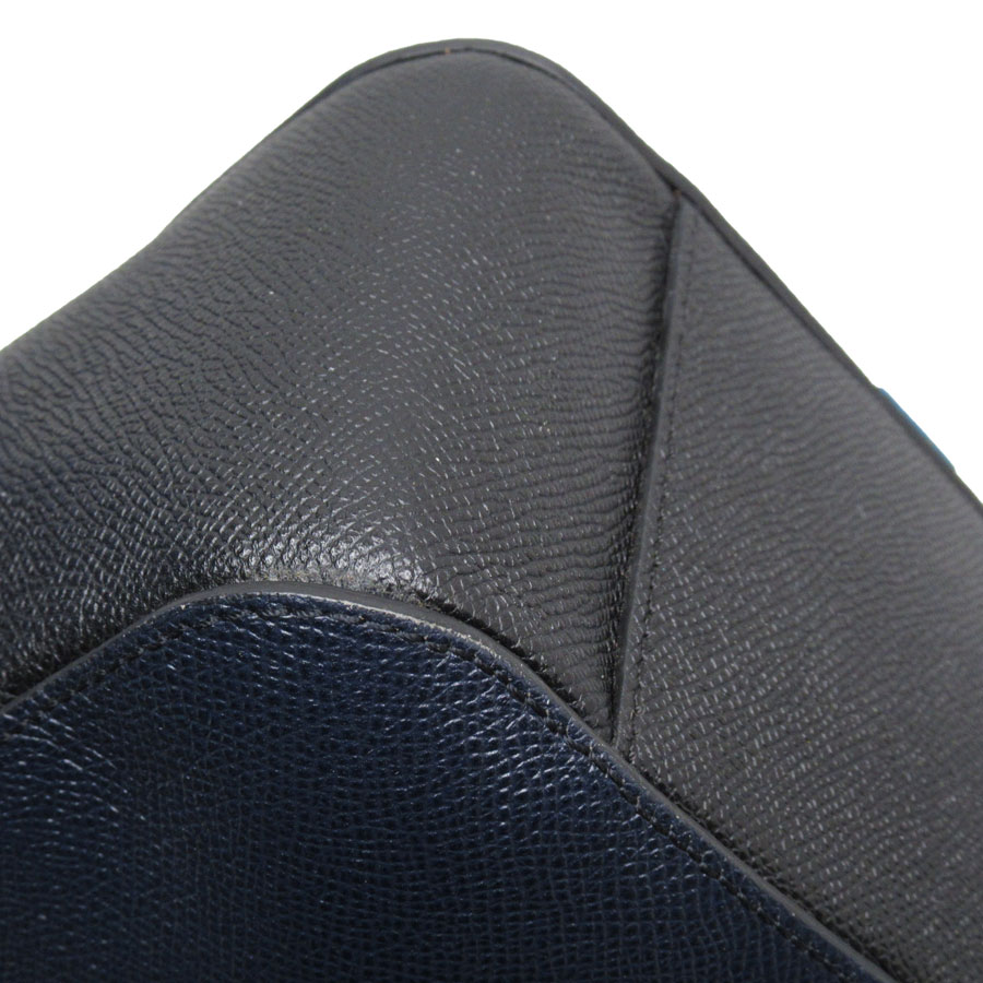 バーバリー BURBERRY ハンドバッグ ショルダーバッグ レザー ネイビー×ブルー ユニセックス t19241a バーバリー BURBERRY ハンドバッグ ショルダーバッグ レザー ネイビー×ブルー ユニセックス t19241a