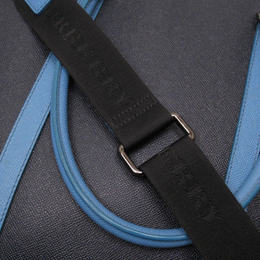 バーバリー BURBERRY ハンドバッグ ショルダーバッグ レザー ネイビー×ブルー ユニセックス t19241a バーバリー BURBERRY ハンドバッグ ショルダーバッグ レザー ネイビー×ブルー ユニセックス t19241a