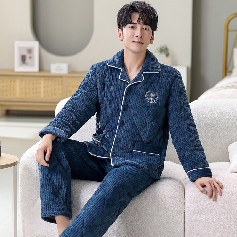 冬の男性パジャマ牛乳パイル三層綿ベルベット厚手フランネル保温綿入れの家庭服二点セット 冬の男性パジャマ牛乳パイル三層綿ベルベット厚手フランネル保温綿入れの家庭服二点セット