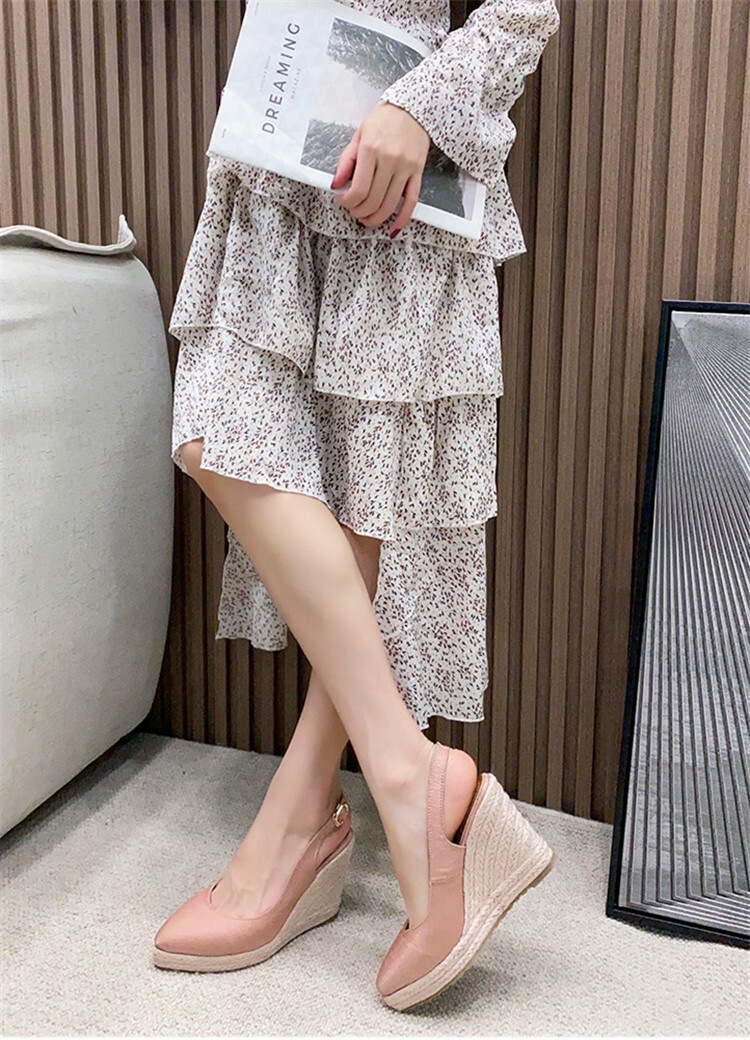 楽チン美脚の足長サンダルヒールはあるのに安定感があって歩きやすい 美脚 春夏サンダル 春夏 靴