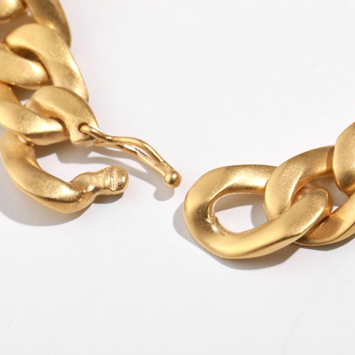 MAISON MARGIELA メゾンマルジェラ ブレスレット SI8UY0004 SV0130 レディース チェーン メタルプレート ロゴ ジュエリー アクセ 【mega】 MAISON MARGIELA メゾンマルジェラ ブレスレット SI8UY0004 SV0130 レディース チェーン メタルプレート ロゴ ジュエリー アクセ 【mega】