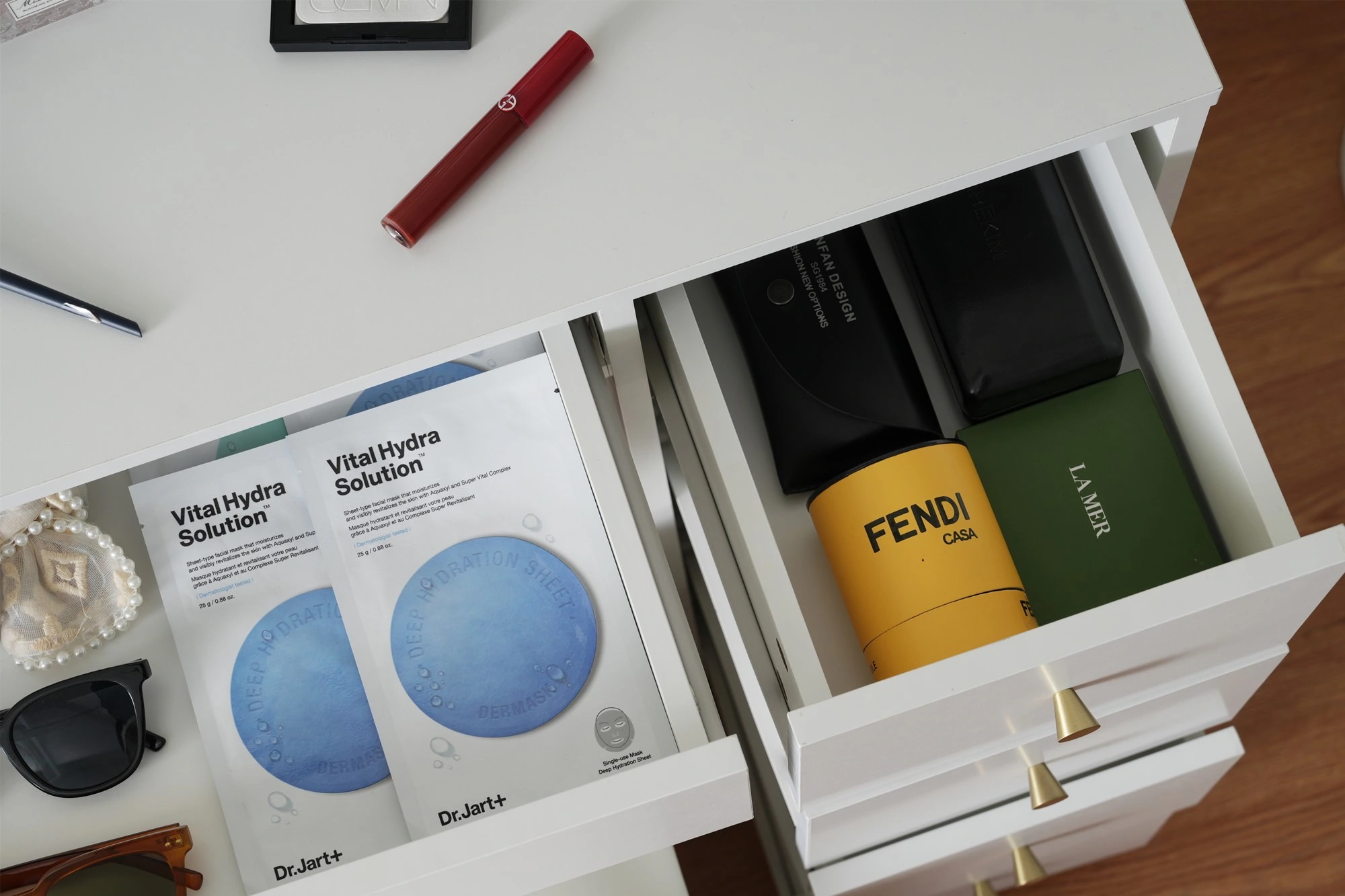 [国内発送]3【WF325701AAA】ドレッサー化粧台 テーブル 鏡台 LEDライト付き スツール付き 引き出し 収納 サイド収納 メイク台 シンプル 大容量 可愛い(原：WF313993AAA/W