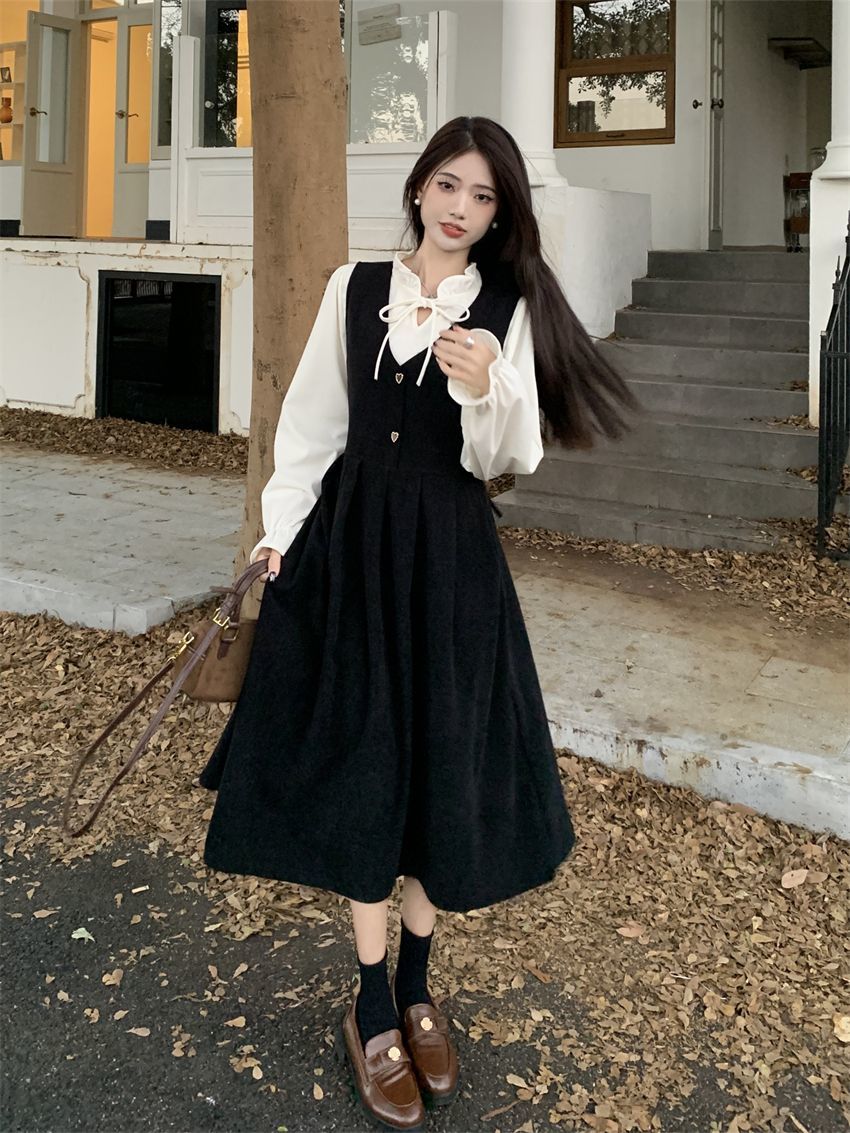 春作韓国ファッション復古バックスカートワンピースセット腰をすぼめるやせて見えるコーデュロイ2030a字スカート 春作韓国ファッション復古バックスカートワンピースセット腰をすぼめるやせて見えるコーデュロイ2030a字スカート