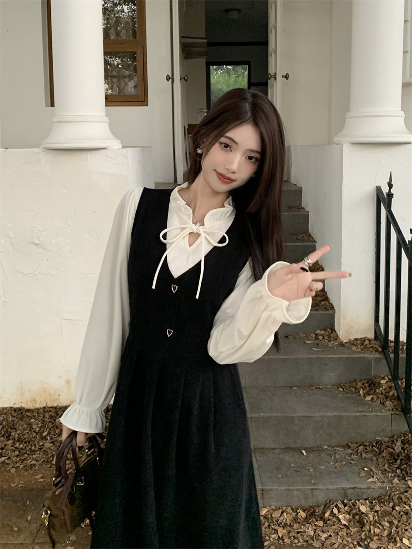 春作韓国ファッション復古バックスカートワンピースセット腰をすぼめるやせて見えるコーデュロイ2030a字スカート 春作韓国ファッション復古バックスカートワンピースセット腰をすぼめるやせて見えるコーデュロイ2030a字スカート