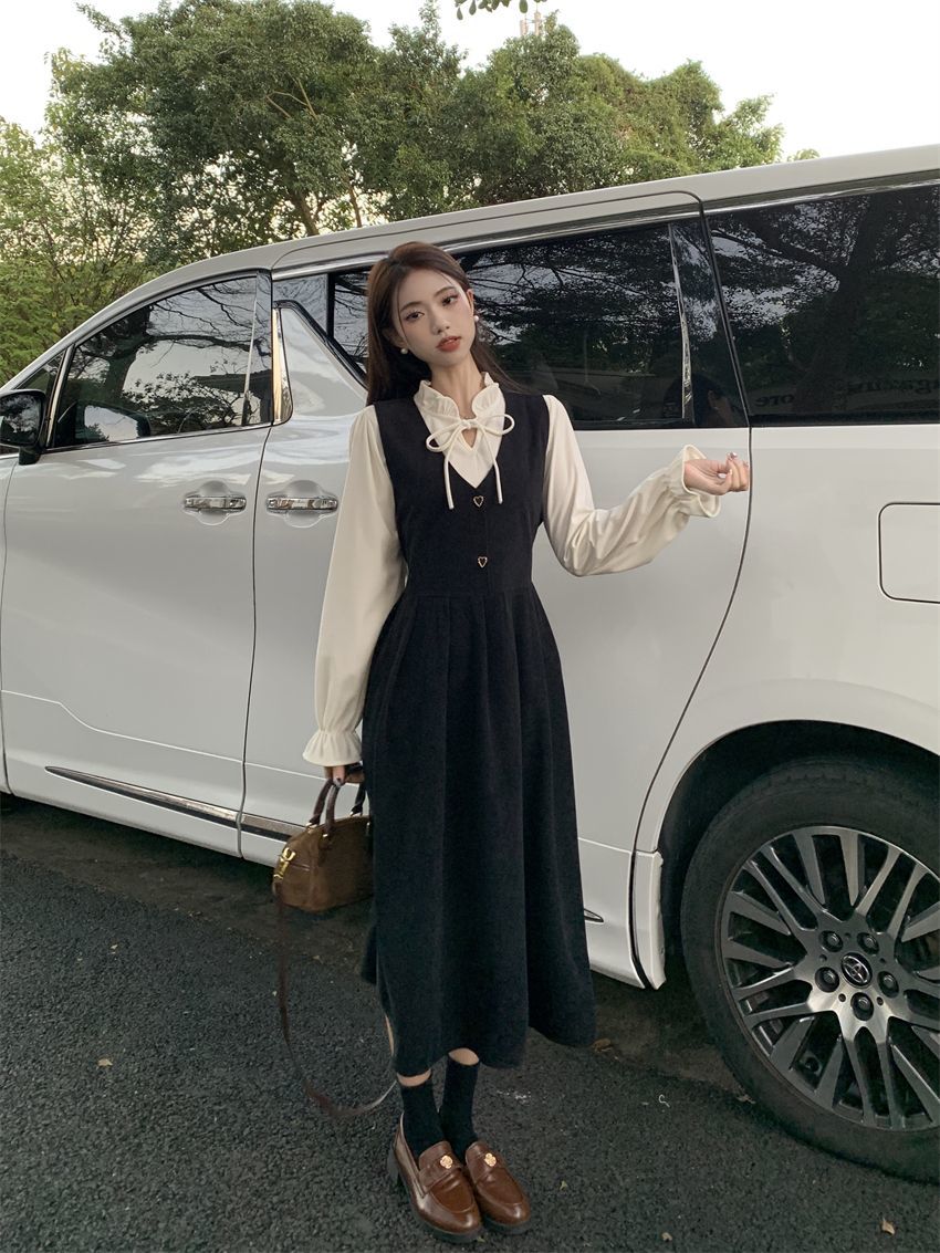 春作韓国ファッション復古バックスカートワンピースセット腰をすぼめるやせて見えるコーデュロイ2030a字スカート 春作韓国ファッション復古バックスカートワンピースセット腰をすぼめるやせて見えるコーデュロイ2030a字スカート