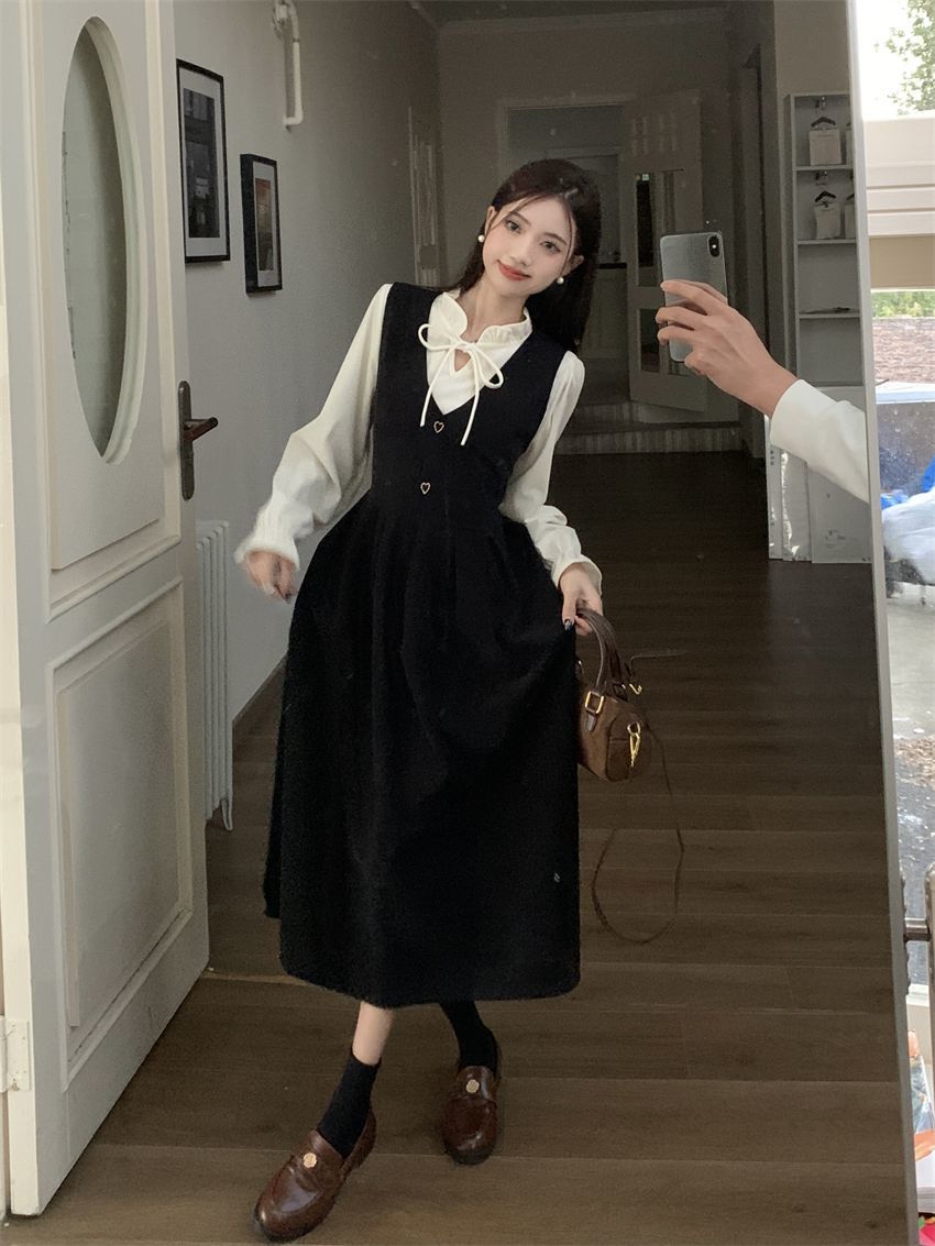 春作韓国ファッション復古バックスカートワンピースセット腰をすぼめるやせて見えるコーデュロイ2030a字スカート 春作韓国ファッション復古バックスカートワンピースセット腰をすぼめるやせて見えるコーデュロイ2030a字スカート