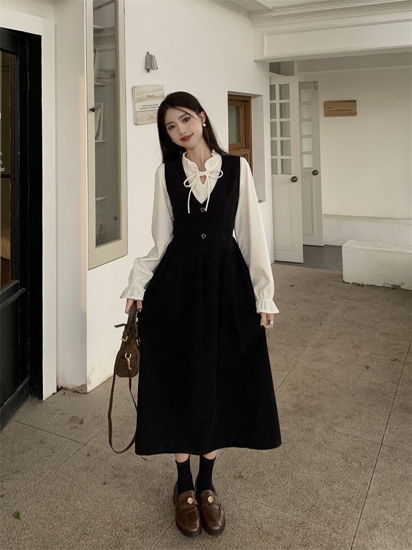 春作韓国ファッション復古バックスカートワンピースセット腰をすぼめるやせて見えるコーデュロイ2030a字スカート 春作韓国ファッション復古バックスカートワンピースセット腰をすぼめるやせて見えるコーデュロイ2030a字スカート