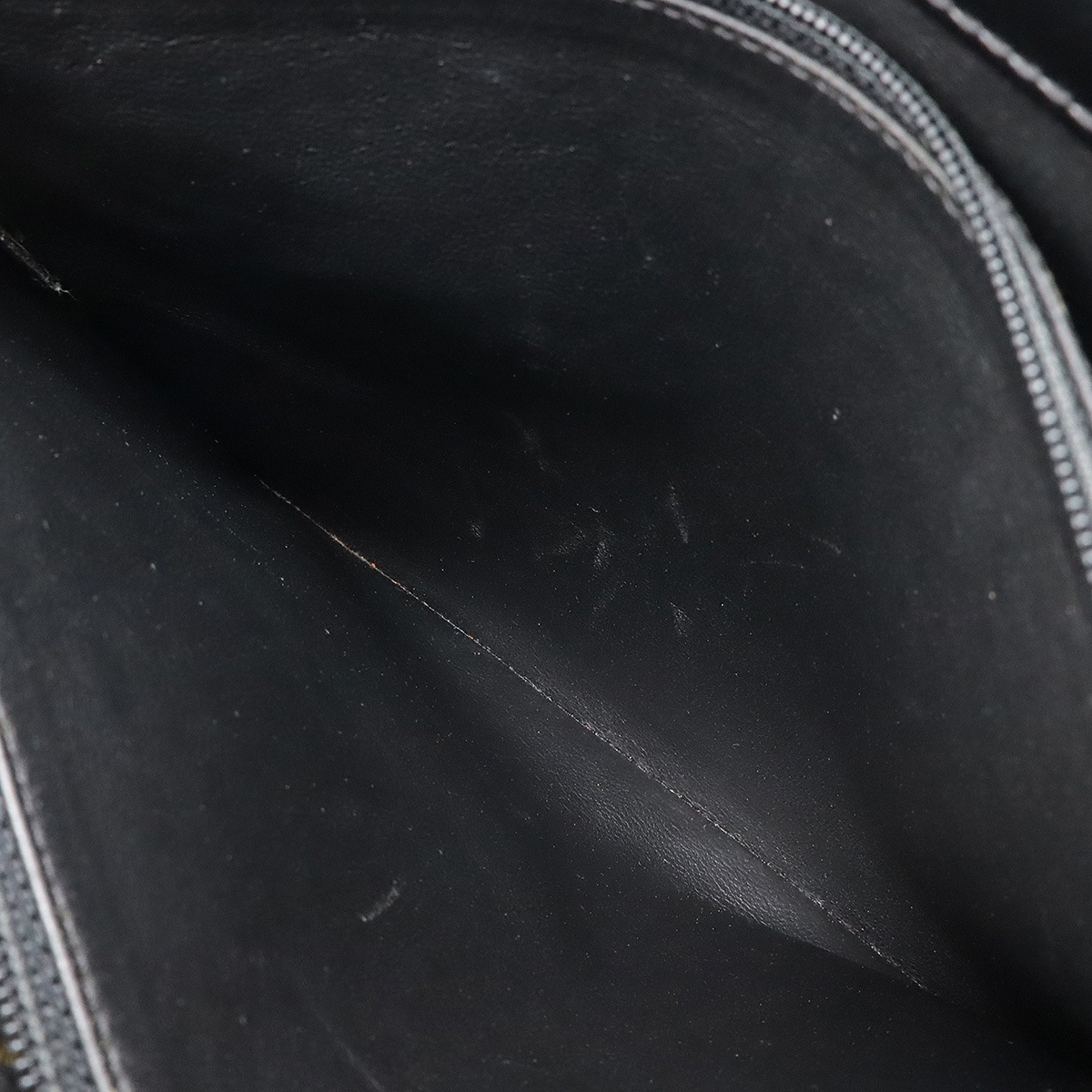 ロゴ トートバッグ ショルダーバッグ セミショルダー 肩掛け エナメル パテントレザー ブラック ロゴ トートバッグ ショルダーバッグ セミショルダー 肩掛け エナメル パテントレザー ブラック