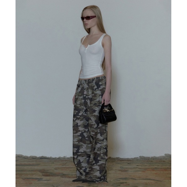 SCULPTOR Camo Linen カーゴ ジョガーパンツ SCULPTOR Camo Linen カーゴ ジョガーパンツ