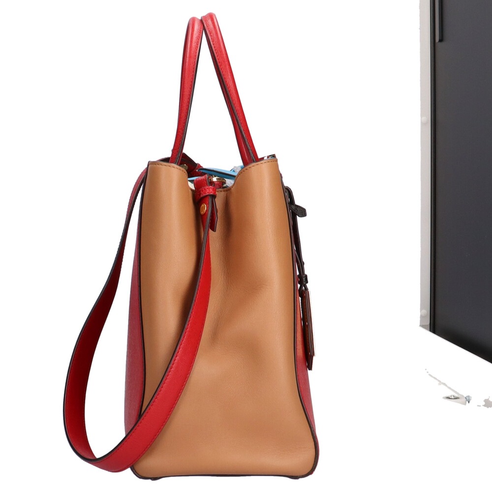 フェンディ トゥージュール ショルダーバッグ レザー レッド FENDI 中古