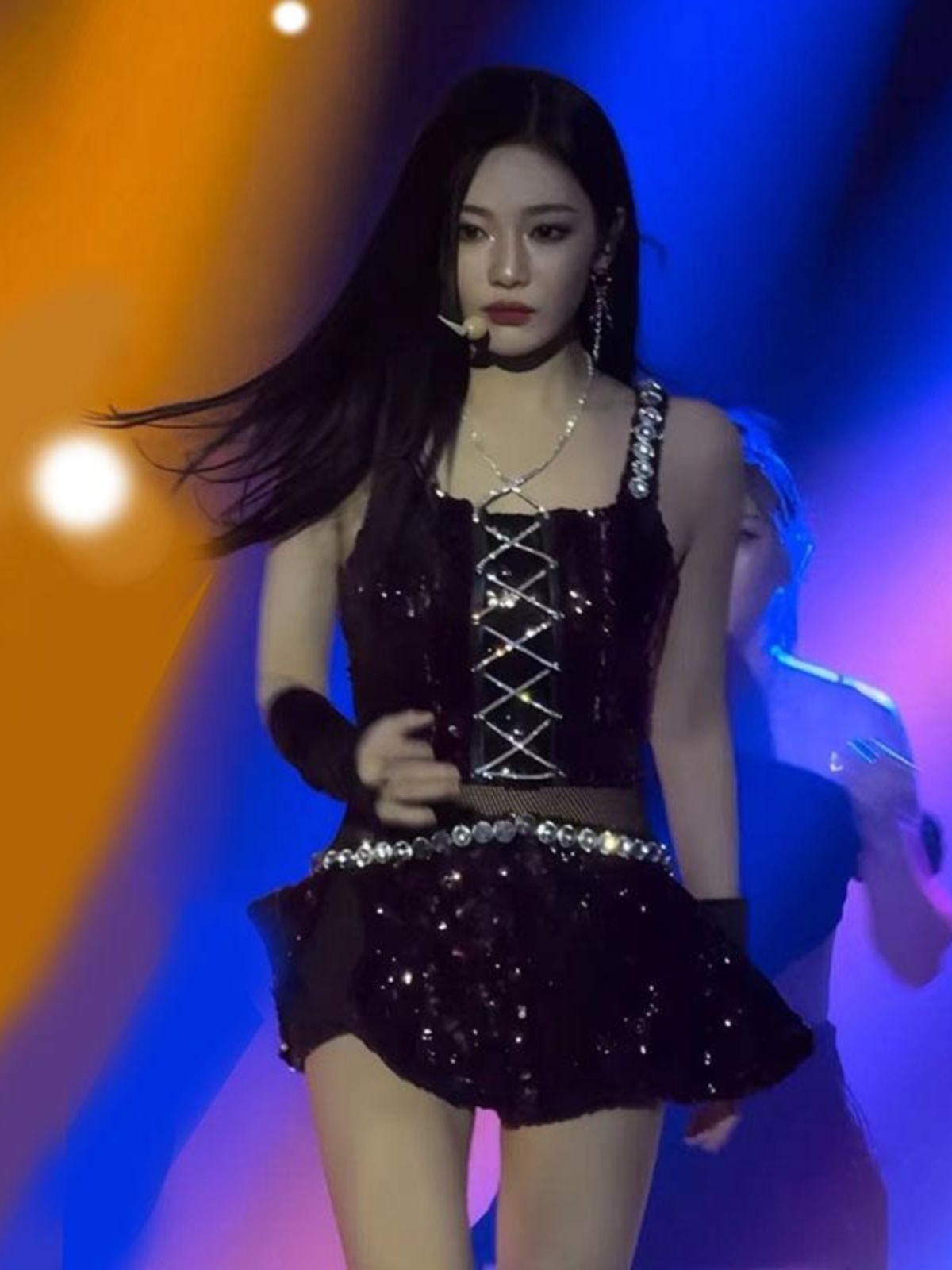 AespaNingYizhuoパフォーマンスコスチュームブラックスーツジャズダンスパフォーマンス