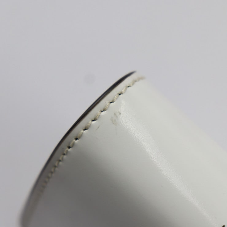 超美品 BURBERRY バーバリー カードケース - チェーンウォレット コインケース レザー ホワイト ブラック ゴールド金具 名刺入れ 小銭入れ エンジェル 天使【本物保証】