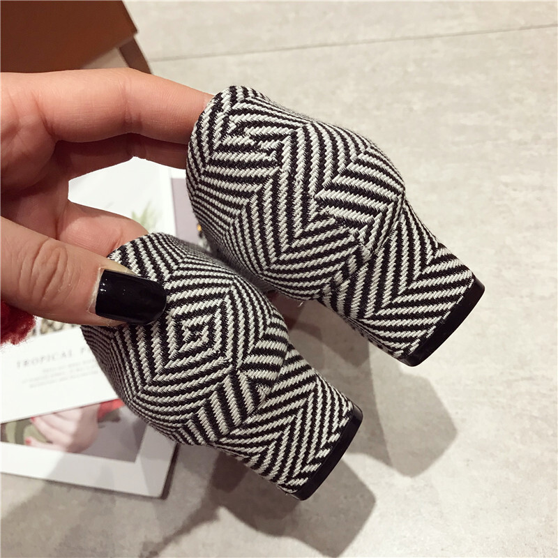 シューズ 靴 くつ クツ パンプス レディースシューズ スクエアトゥパンプス ヒールパンプス ヒール 太ヒール チャンキーヒール ミドルヒール スクエアトゥ 歩きやすい 履きやすい 疲れにくい