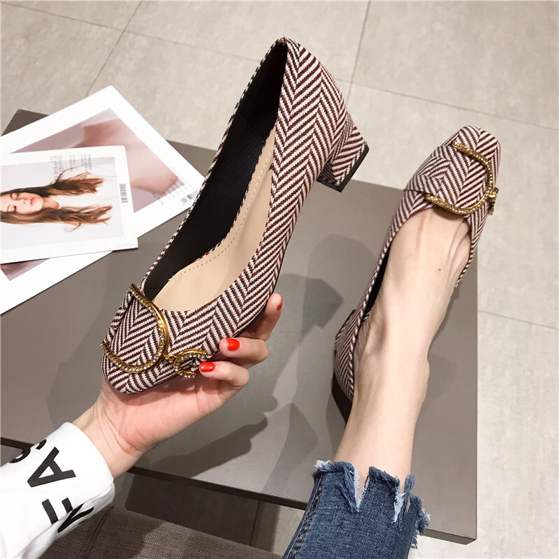 シューズ 靴 くつ クツ パンプス レディースシューズ スクエアトゥパンプス ヒールパンプス ヒール 太ヒール チャンキーヒール ミドルヒール スクエアトゥ 歩きやすい 履きやすい 疲れにくい