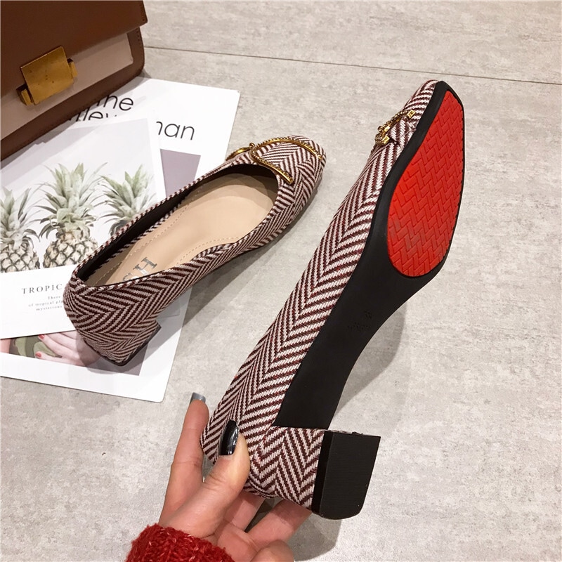 シューズ 靴 くつ クツ パンプス レディースシューズ スクエアトゥパンプス ヒールパンプス ヒール 太ヒール チャンキーヒール ミドルヒール スクエアトゥ 歩きやすい 履きやすい 疲れにくい