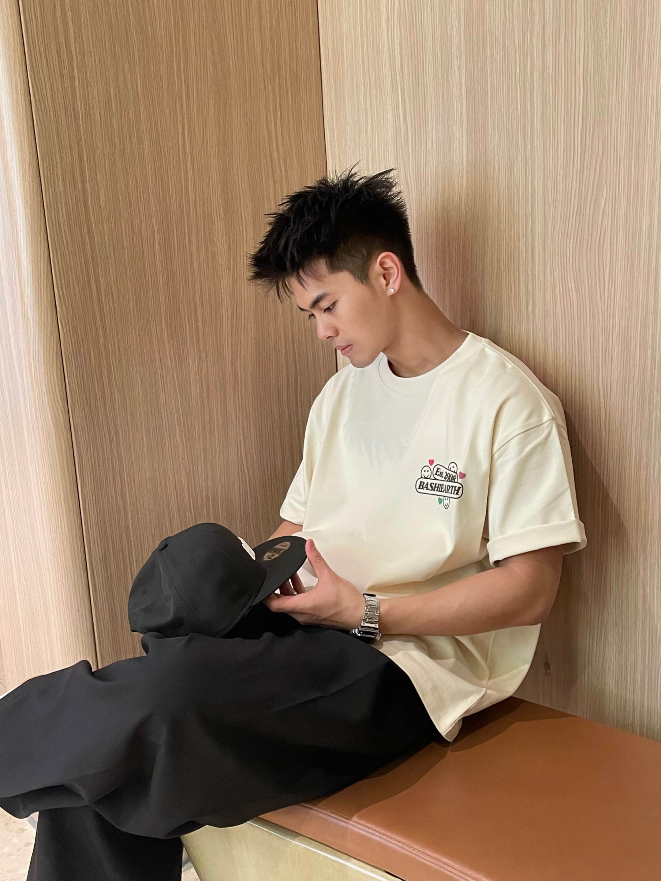 G24SST106翌日発送メンズ2024新作Tシャツカットソー丸首アメカジins風レトロ半袖トップスデザイン高級感英字ストリート大人オーバーサイズ可愛い抜け感ユニセックスブラックベージュクルーネック