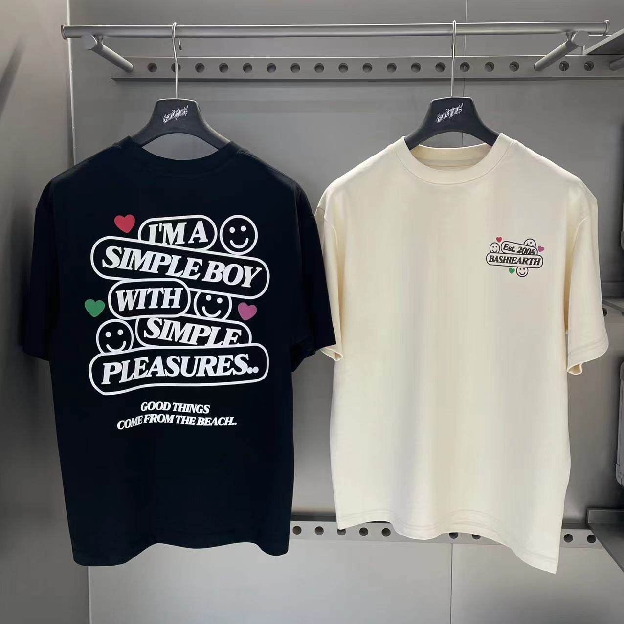 G24SST106翌日発送メンズ2024新作Tシャツカットソー丸首アメカジins風レトロ半袖トップスデザイン高級感英字ストリート大人オーバーサイズ可愛い抜け感ユニセックスブラックベージュクルーネック