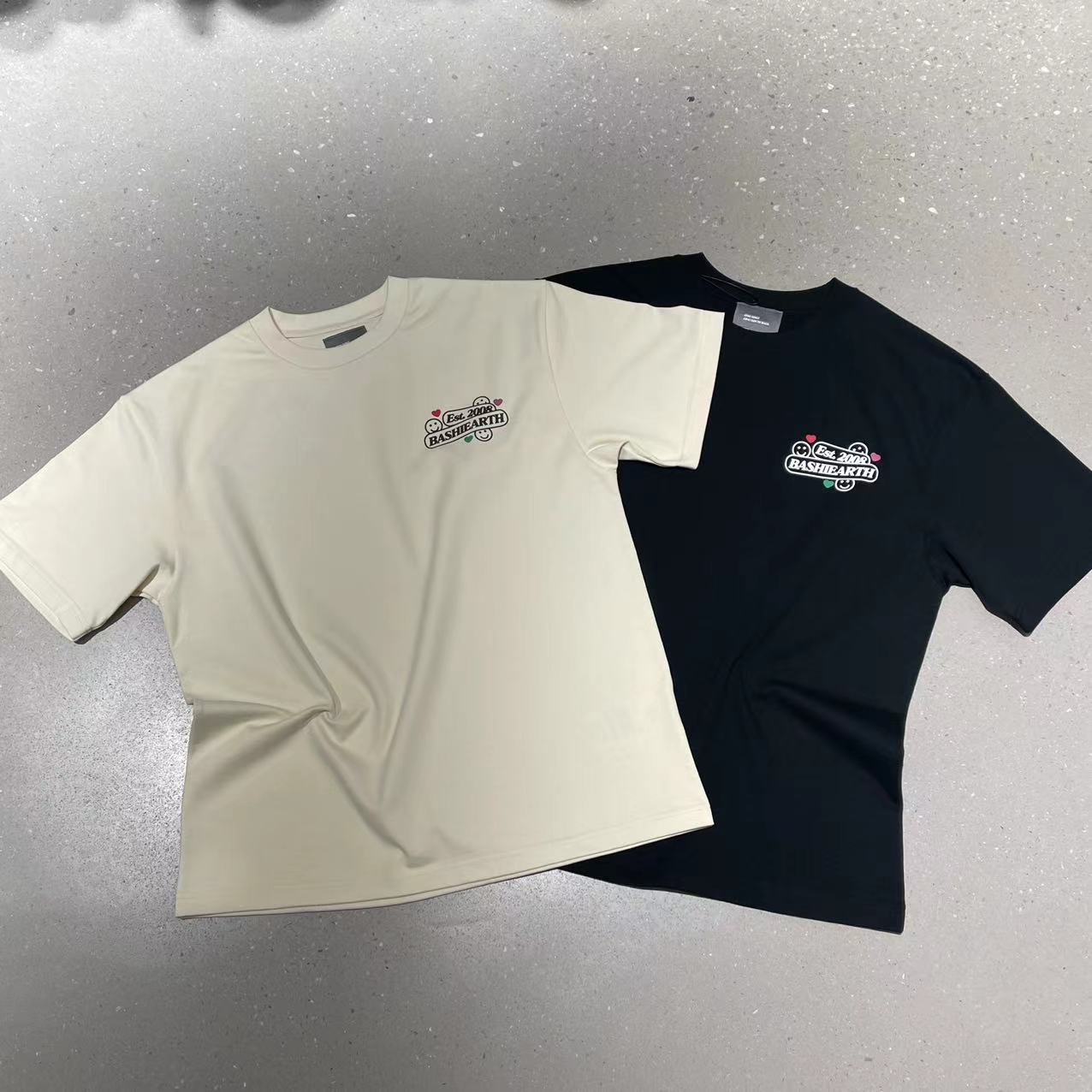G24SST106翌日発送メンズ2024新作Tシャツカットソー丸首アメカジins風レトロ半袖トップスデザイン高級感英字ストリート大人オーバーサイズ可愛い抜け感ユニセックスブラックベージュクルーネック