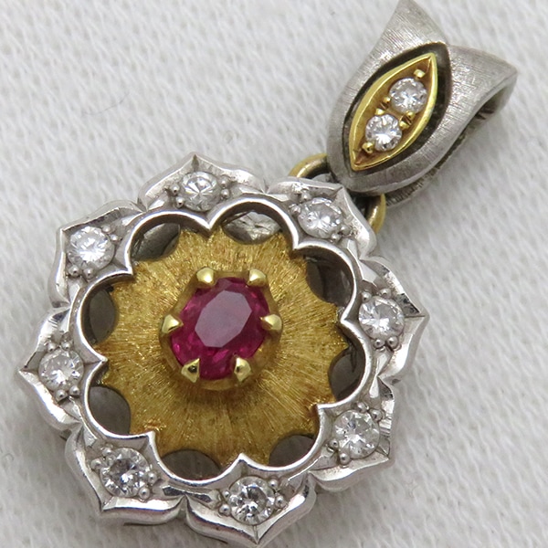 Kenji kiuchi 木内賢治 ペンダントトップ ルビー×ダイヤ K18YG Pt900 ルビー ダイヤモンド プラチナシルバー×イエローゴールド 花モチーフ PT900×K18YG コンビ 【中 Kenji kiuchi 木内賢治 ペンダントトップ ルビー×ダイヤ K18YG Pt900 ルビー ダイヤモンド プラチナシルバー×イエローゴールド 花モチーフ PT900×K18YG コンビ 【中