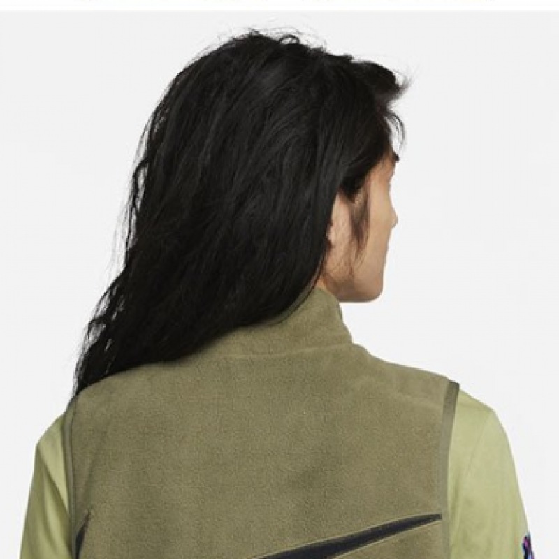 ナイキベストクラブフリース+ プラッシュウィンターベスト DQ4899-222 S2211 ナイキベストクラブフリース+ プラッシュウィンターベスト DQ4899-222 S2211