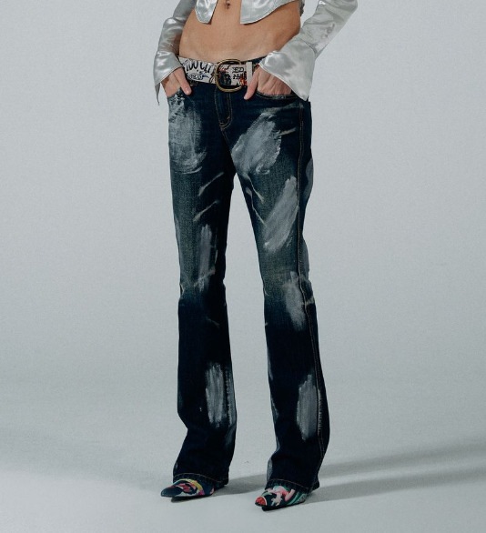 [韓国の人気商品]Metal Brushed Bootcut Denim Pants Indigo/Silver