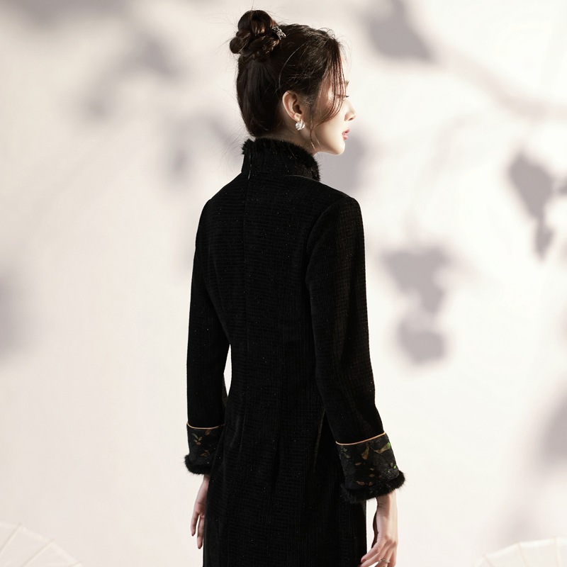 ワンピースドレスドレス女性服冬の女性のためのスタイルのチョンサム毎日の摩耗のための小さな若いスタイルの長袖 ワンピースドレスドレス女性服冬の女性のためのスタイルのチョンサム毎日の摩耗のための小さな若いスタイルの長袖