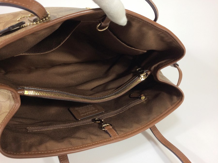 シグネチャー ショルダーバッグ PVC ブラウン F57842 【中古品】 シグネチャー ショルダーバッグ PVC ブラウン F57842 【中古品】