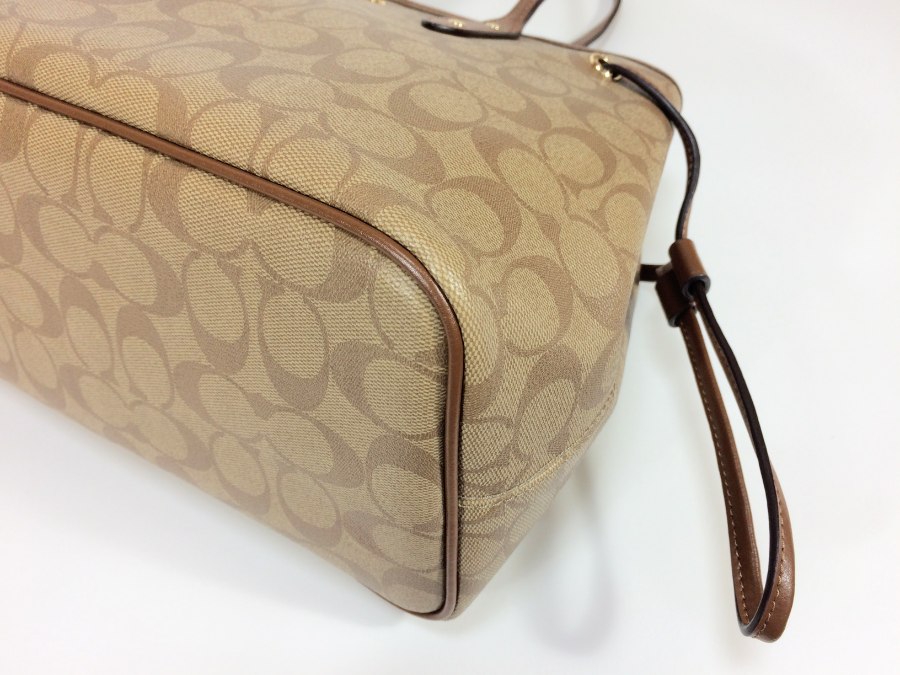 シグネチャー ショルダーバッグ PVC ブラウン F57842 【中古品】 シグネチャー ショルダーバッグ PVC ブラウン F57842 【中古品】