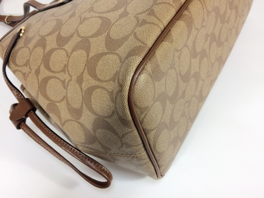 シグネチャー ショルダーバッグ PVC ブラウン F57842 【中古品】 シグネチャー ショルダーバッグ PVC ブラウン F57842 【中古品】