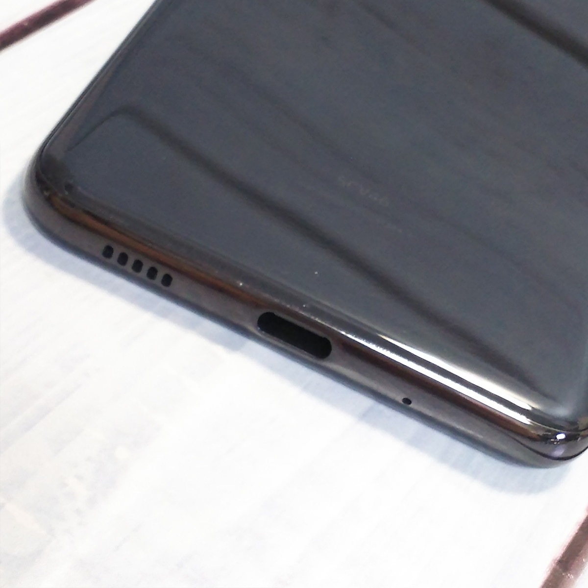 【送料無料】au Galaxy A20 SCV46 Black 本体 白ロム SIMロック解除済み SIMフリー 473449