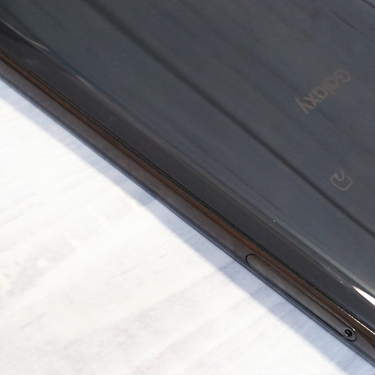 【送料無料】au Galaxy A20 SCV46 Black 本体 白ロム SIMロック解除済み SIMフリー 473449