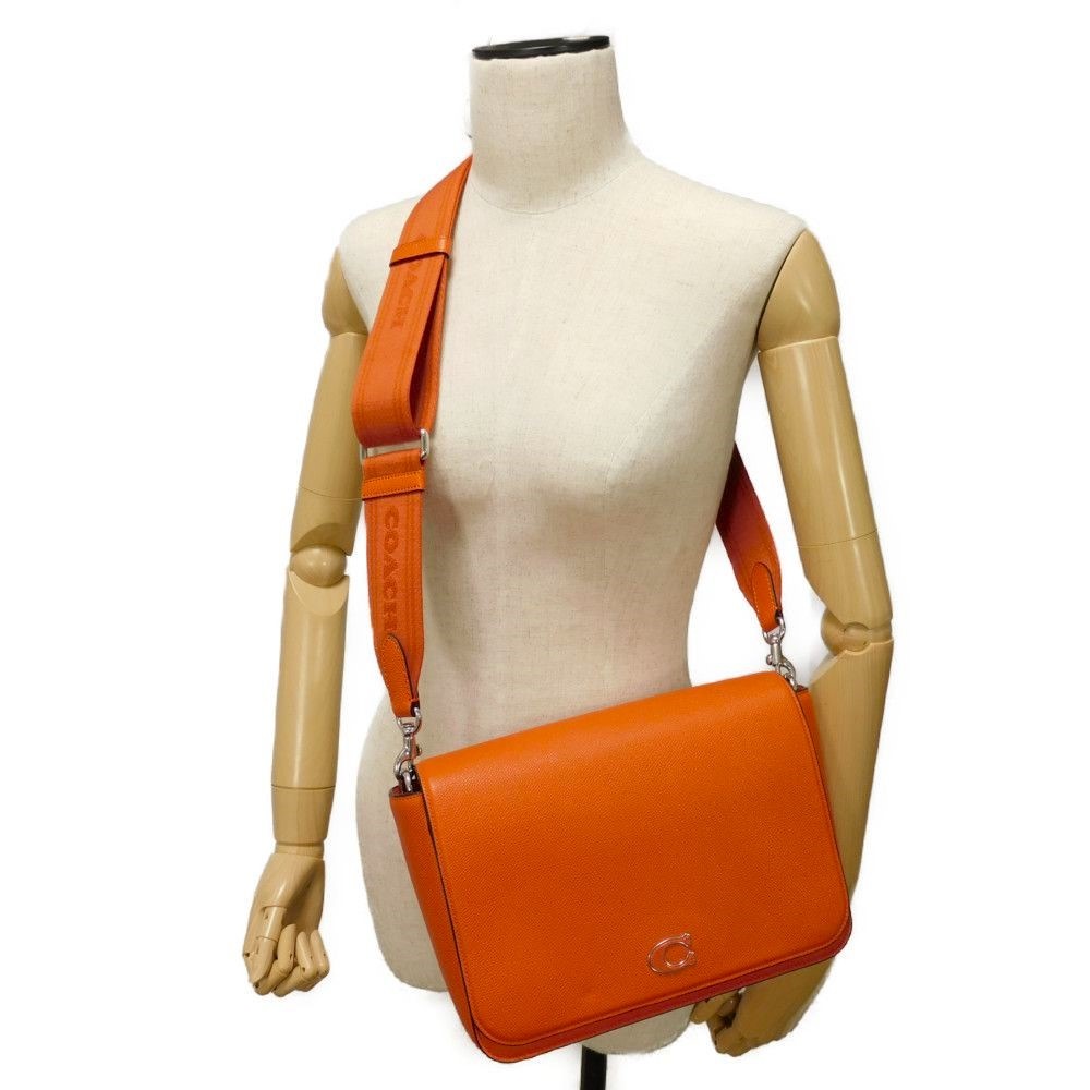 【中古】 ショルダーバッグ 現行 Cマーク Cロゴ クロスグレイン インテリア メッセンジャーバッグ シグネチャー CJ843 【中古】 ショルダーバッグ 現行 Cマーク Cロゴ クロスグレイン インテリア メッセンジャーバッグ シグネチャー CJ843