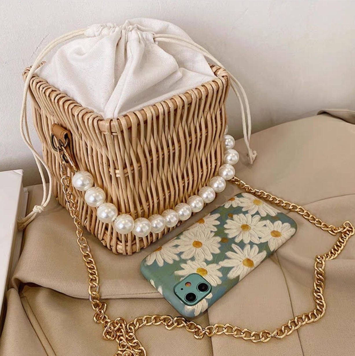 バッグ カバン 手持ち 巾着 かごバッグ 便利 軽量 自立 スクエア 四角 ラウンド 丸型 パール チェーン カゴ かわいい 大人可愛い きれいめ シンプル カジュアル 上品 お洒落 レトロ アジアン バッグ カバン 手持ち 巾着 かごバッグ 便利 軽量 自立 スクエア 四角 ラウンド 丸型 パール チェーン カゴ かわいい 大人可愛い きれいめ シンプル カジュアル 上品 お洒落 レトロ アジアン